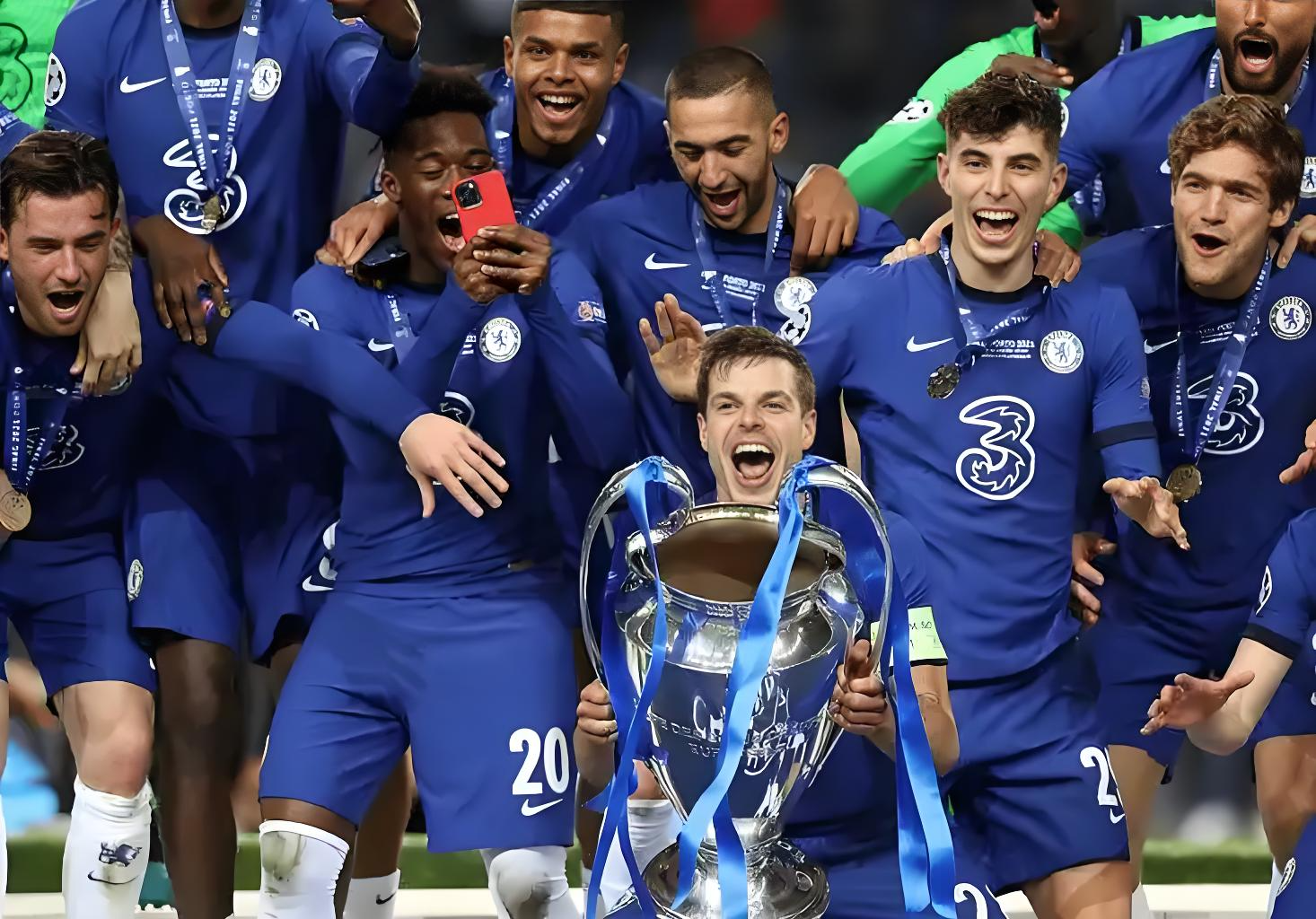 冲刺阶段切尔西调整名单以备欧冠，主帅复盘环节打磨，赛场秩序良好，控场能力受关注的简单介绍