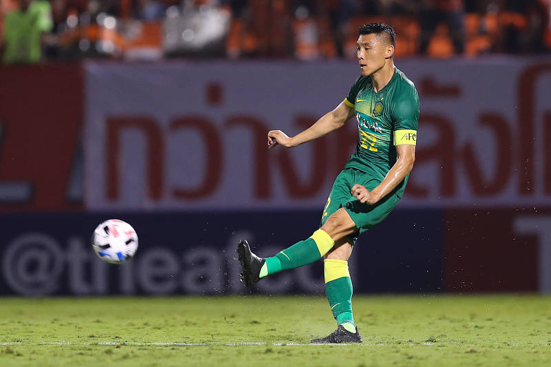 阿贾克斯今晚调整名单，志在亚冠名次提升，态度坚定，心理建设被强调的简单介绍